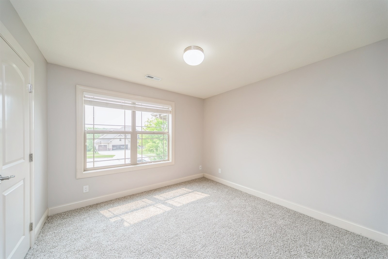 1454 S Sugar Creek Court, West Des Moines, Iowa image 25