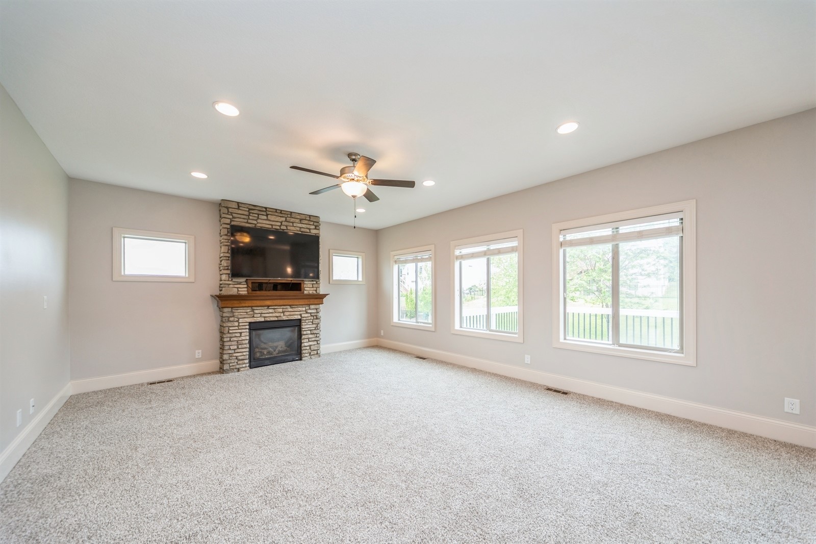 1454 S Sugar Creek Court, West Des Moines, Iowa image 6
