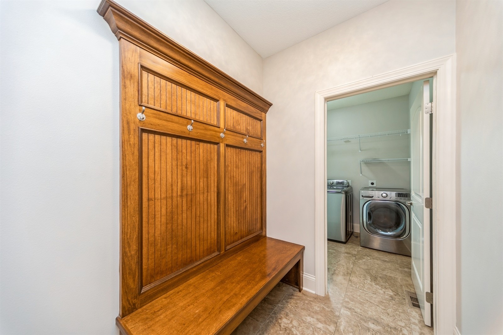 1454 S Sugar Creek Court, West Des Moines, Iowa image 14