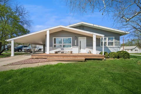 Homes For Sale - 403 Washington Street<br/> Melcher Dallas, IA 50062