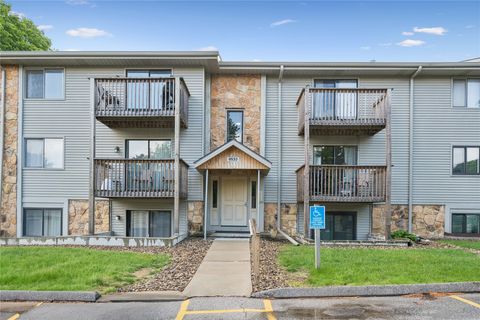 Condo For Sale - 9533 University Avenue #4<br/> Clive, IA 50325