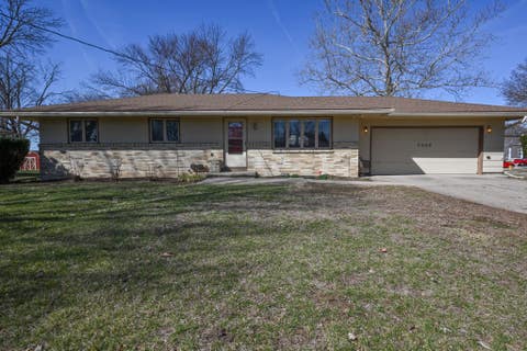 Homes For Sale - 7200 NW 16th Street<br/> Ankeny, IA 50023
