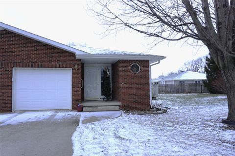 Condo For Sale - 827 W Fremont Street<br/> Madison County, Winterset, IA 50273