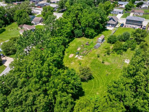 Homes For Sale - 624 Mckinley Avenue<br/> Des Moines, IA 50315
