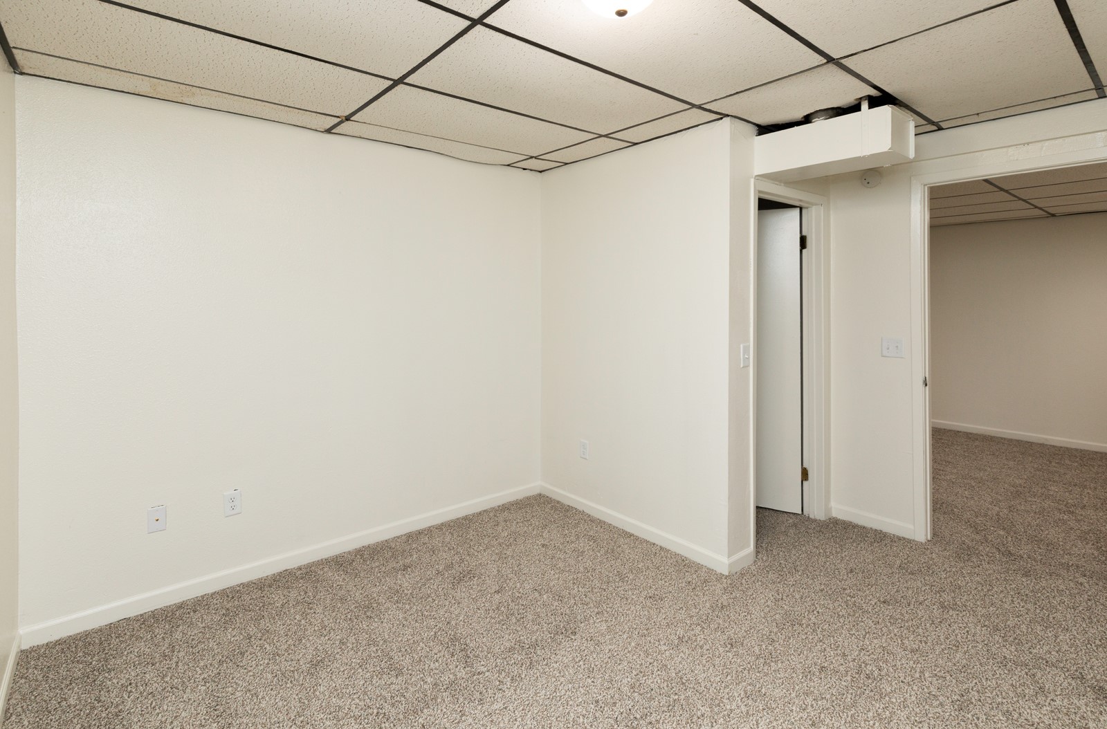 424/426 E Leach Avenue, Des Moines, Iowa image 9