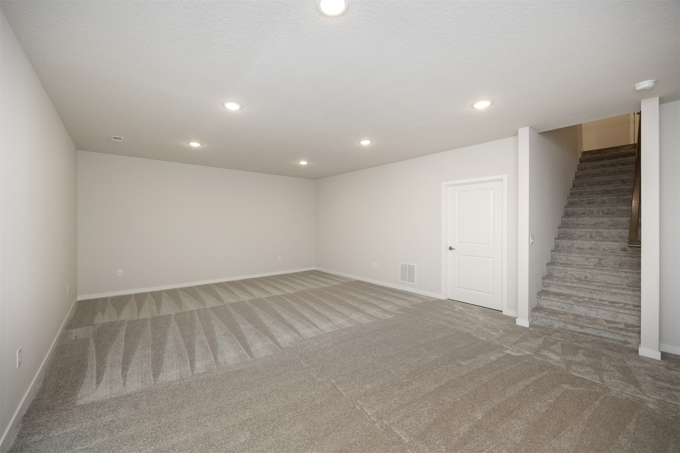 9042 Mockingbird Drive, West Des Moines, Iowa image 24