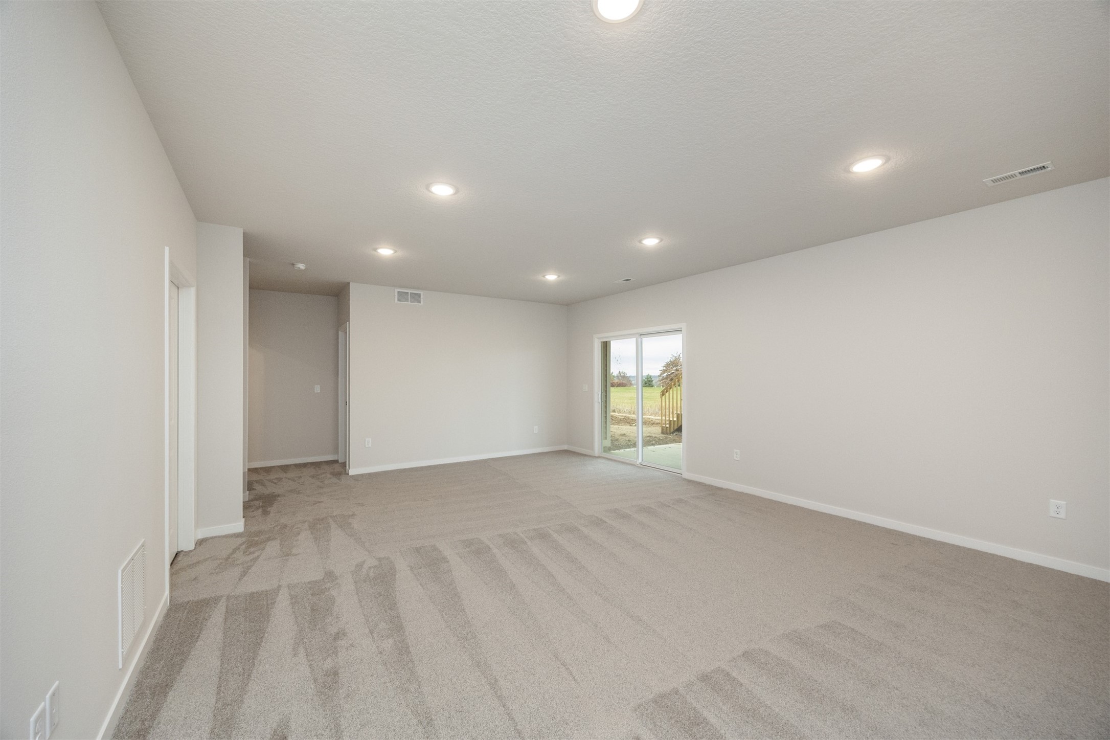 9042 Mockingbird Drive, West Des Moines, Iowa image 26