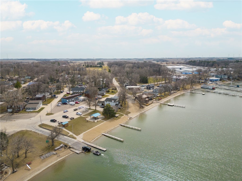 S Shore Drive, Clear Lake, Iowa image 16