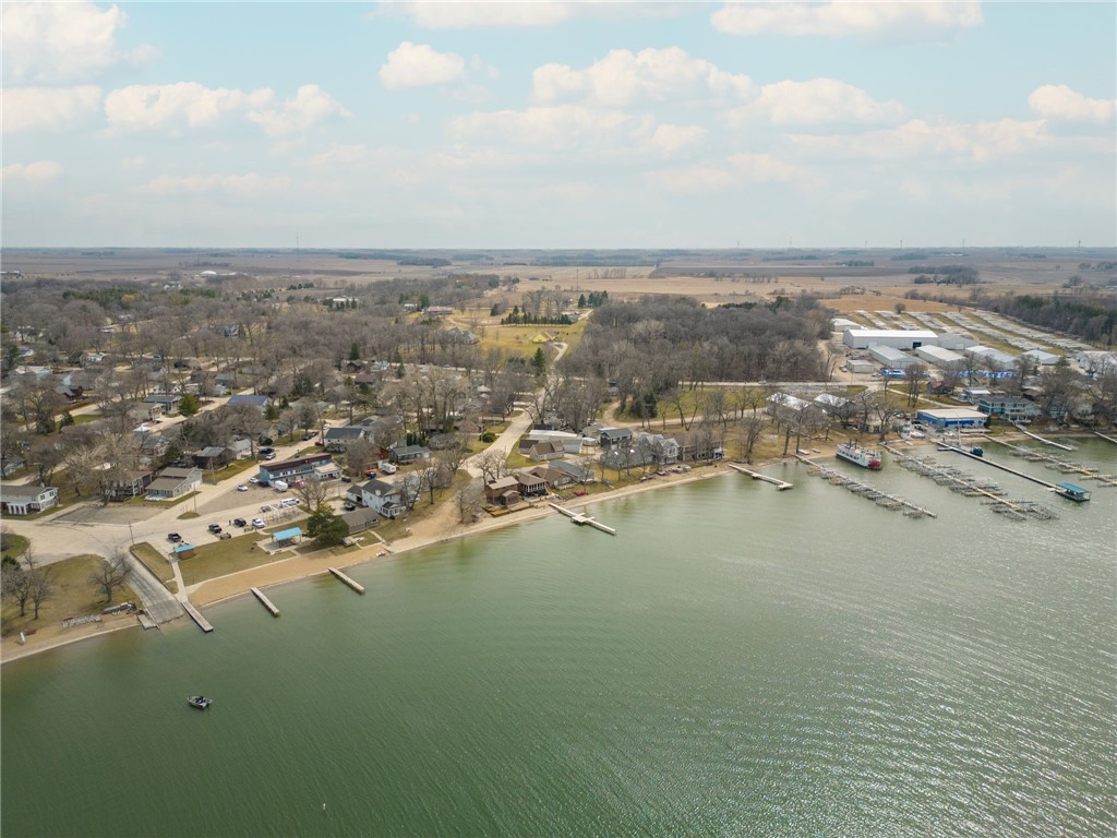 S Shore Drive, Clear Lake, Iowa image 14