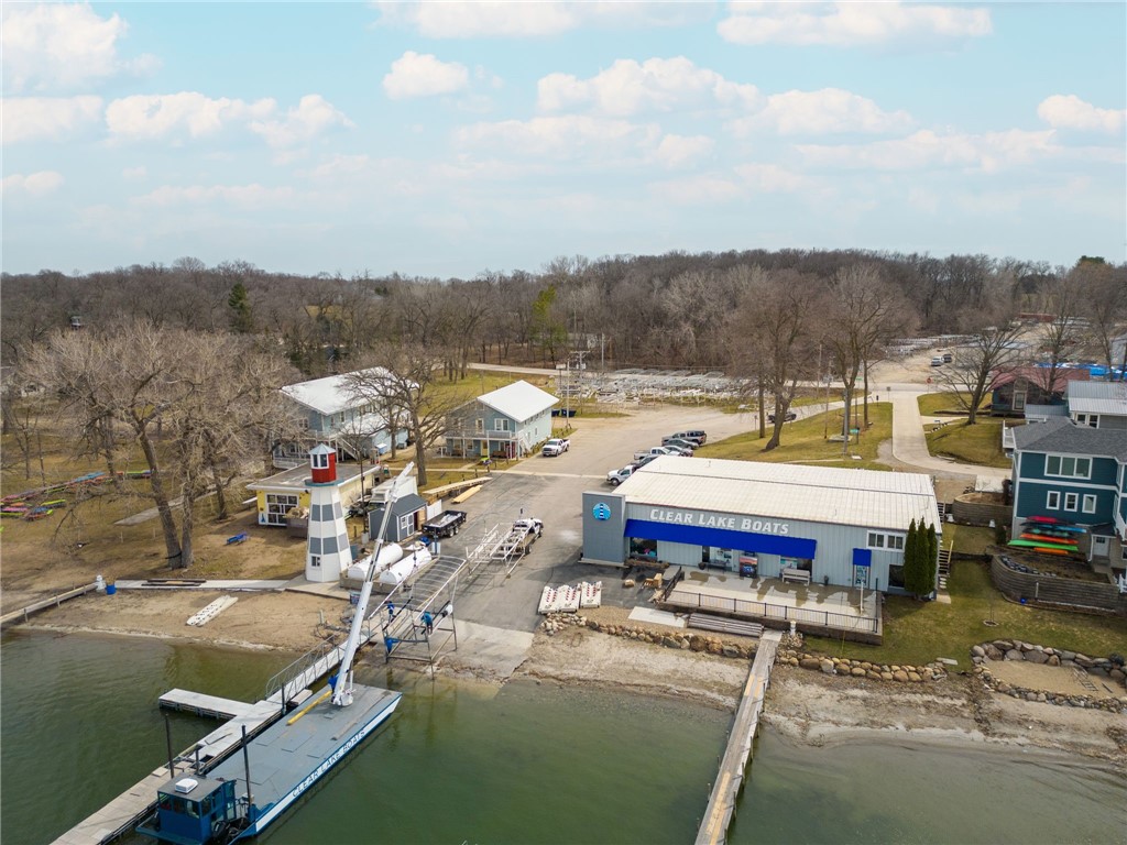 S Shore Drive, Clear Lake, Iowa image 10