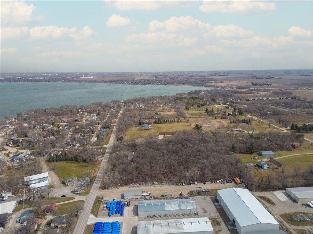 S Shore Drive, Clear Lake, Iowa image 8