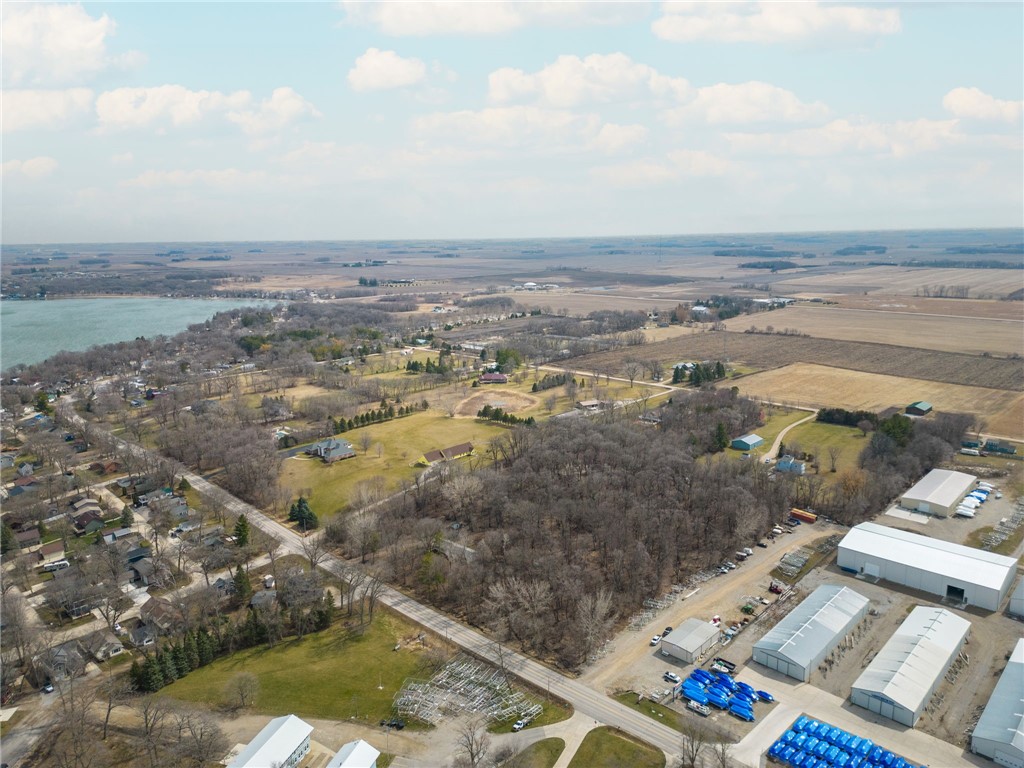 S Shore Drive, Clear Lake, Iowa image 7