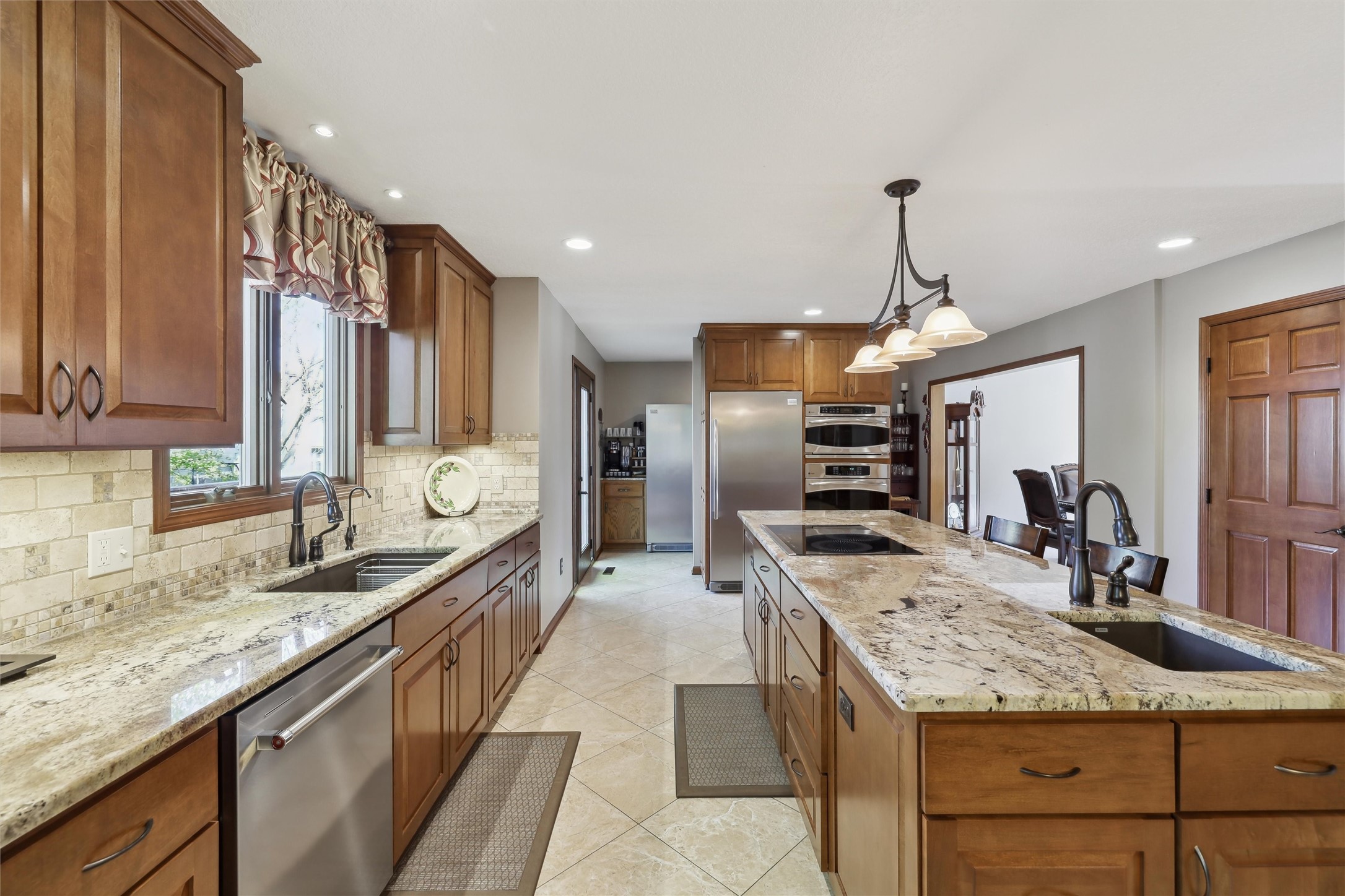 409 Stone Circle, West Des Moines, Iowa image 10