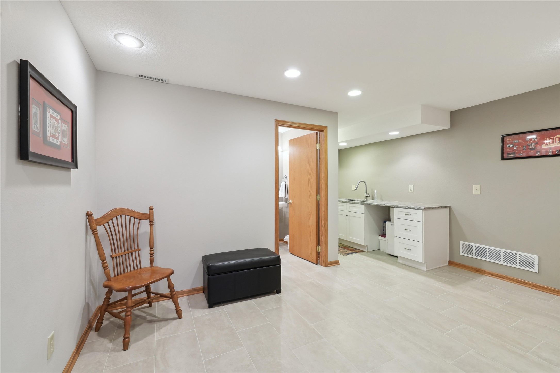 409 Stone Circle, West Des Moines, Iowa image 21