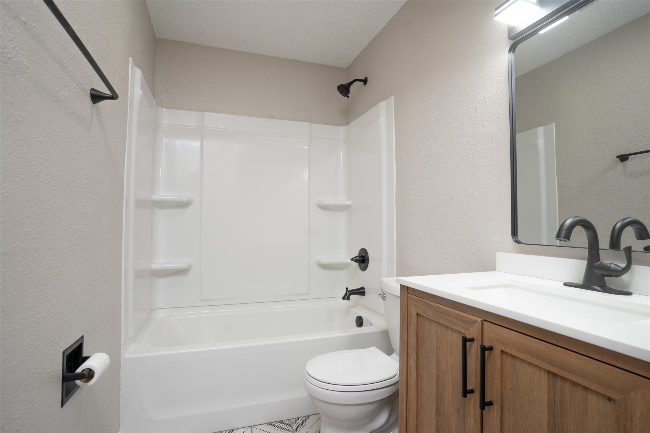209 Market Avenue, Mitchellville, Iowa image 13