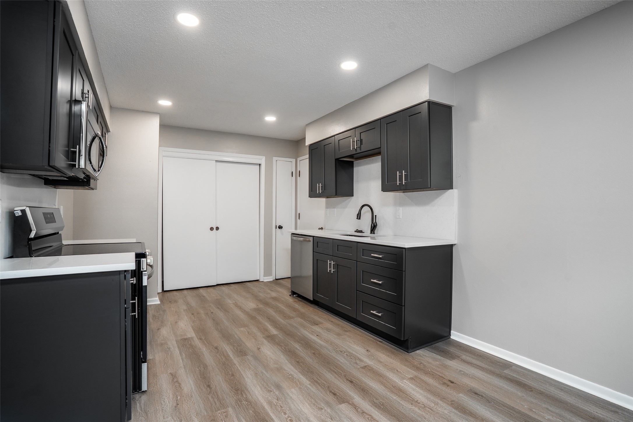 209 Market Avenue, Mitchellville, Iowa image 4