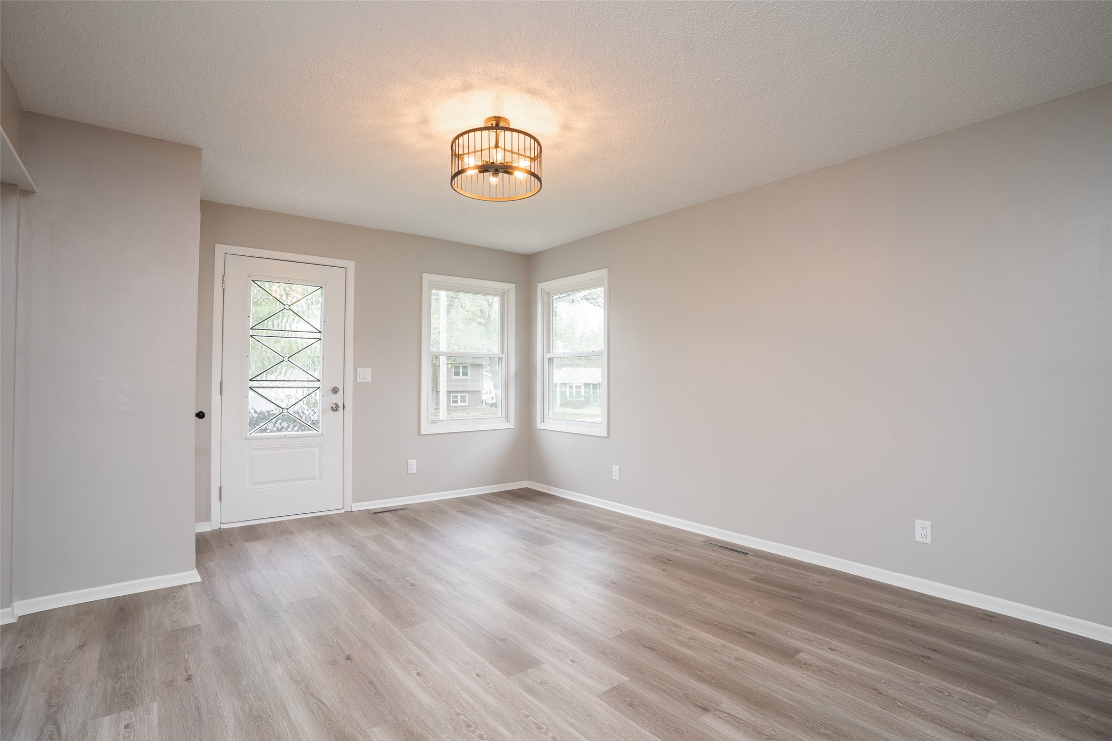 209 Market Avenue, Mitchellville, Iowa image 9