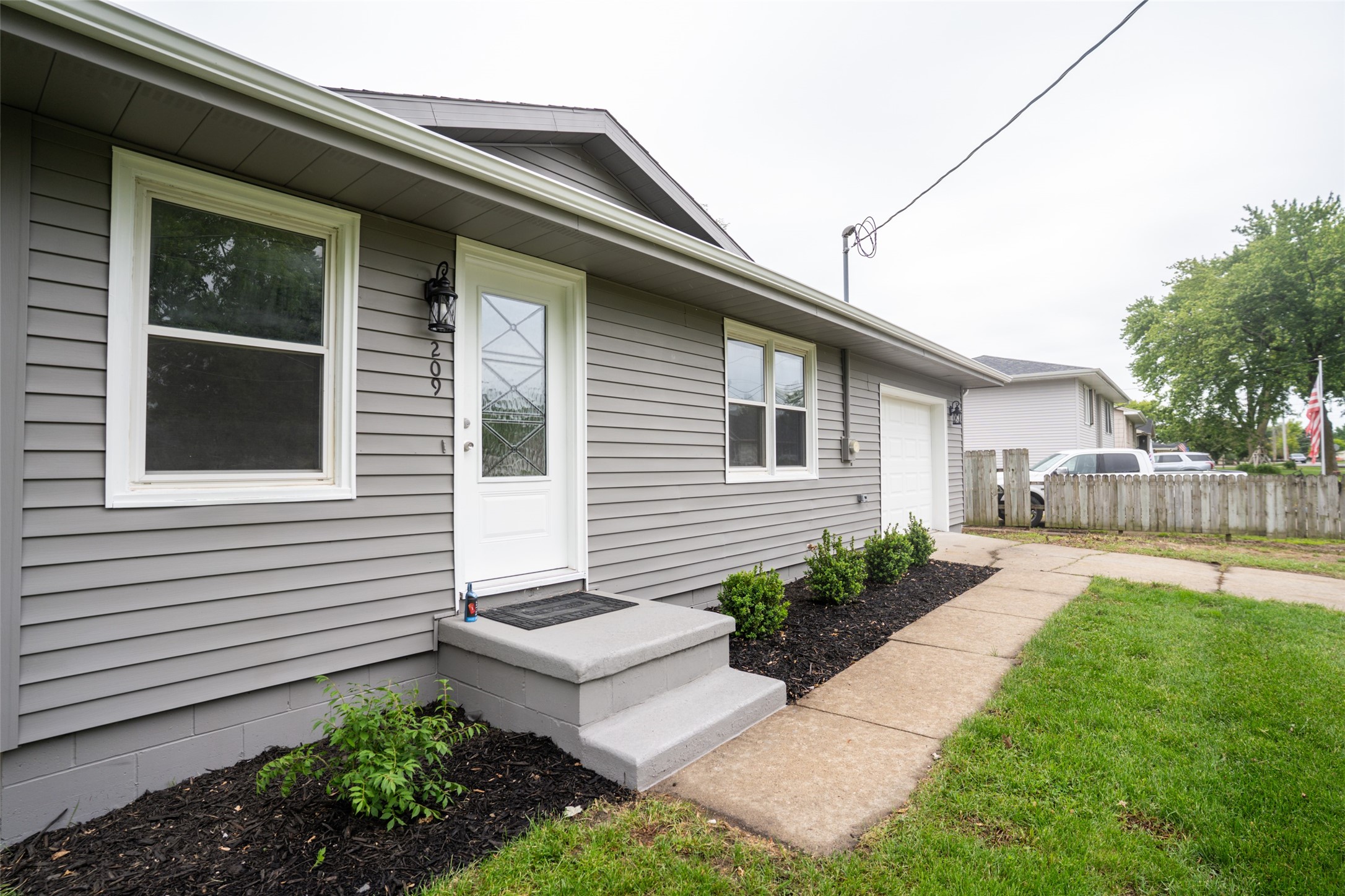 209 Market Avenue, Mitchellville, Iowa image 3
