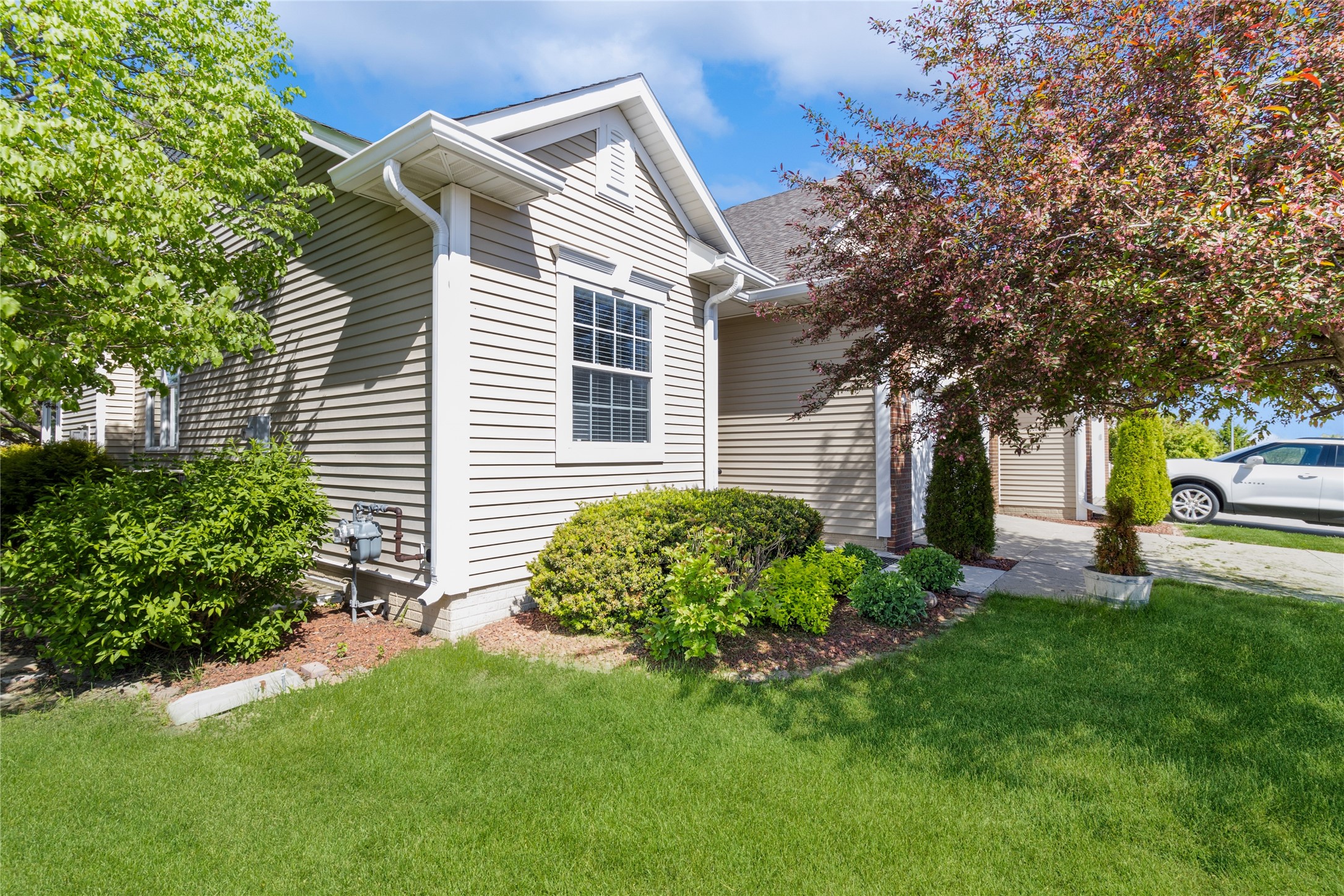 2315 Westwind Drive, Ames, Iowa image 2