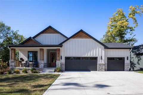 814 Bridgeview Street Polk City IA 50226