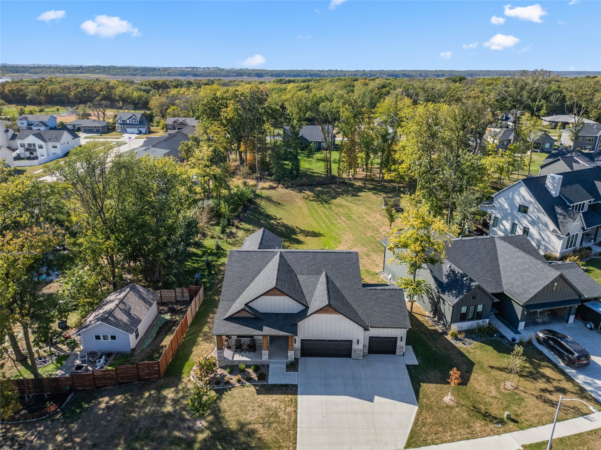 814 Bridgeview Street