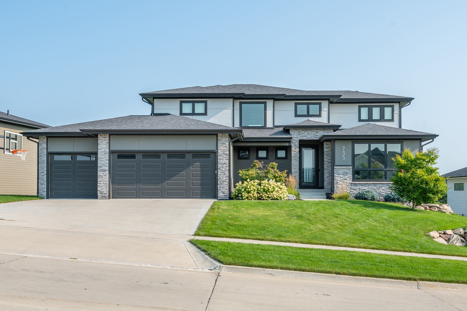 735 Belmont Boulevard, Waukee, Iowa image 2