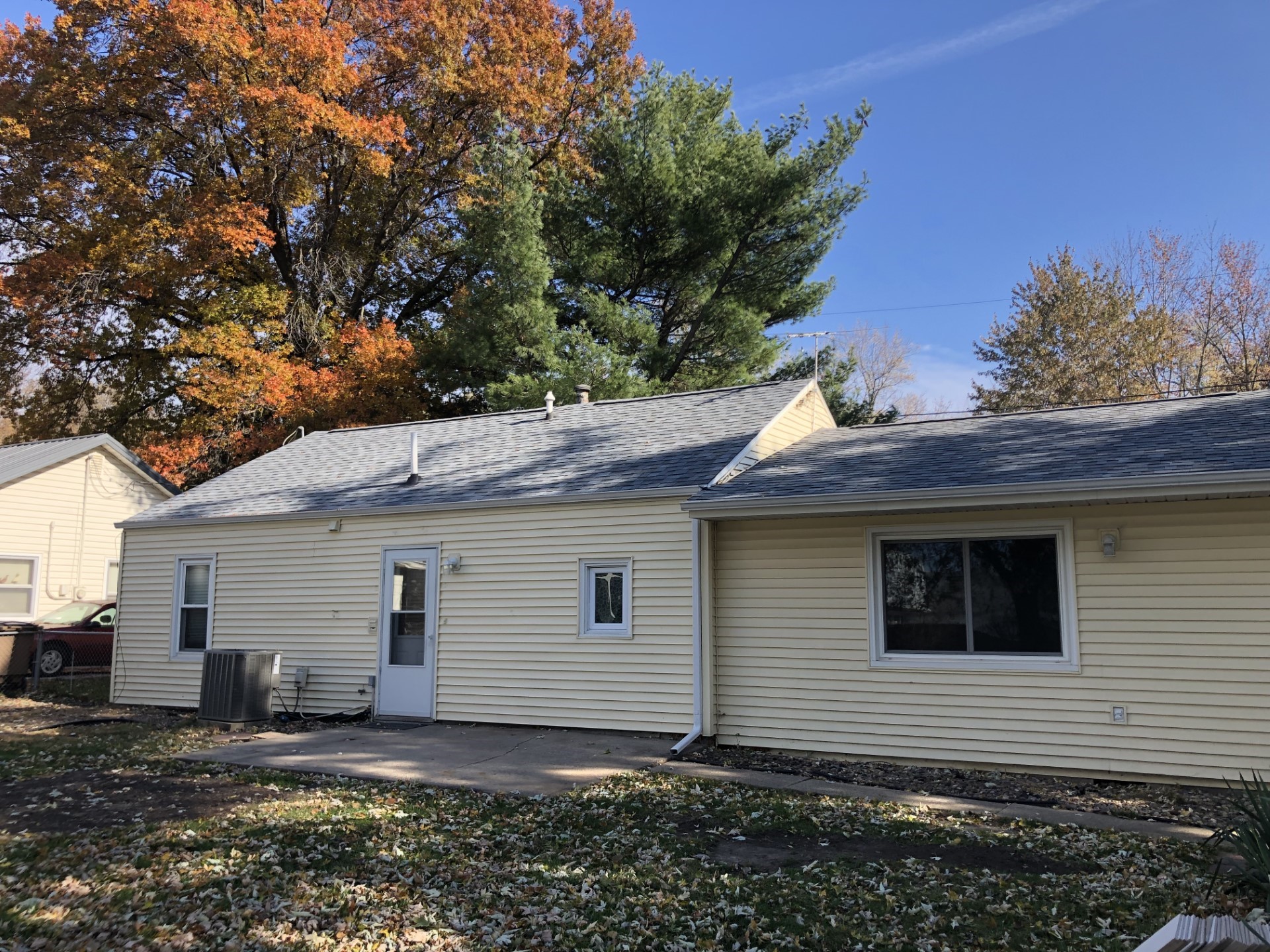 1032 69th Street, Windsor Heights, Iowa image 2