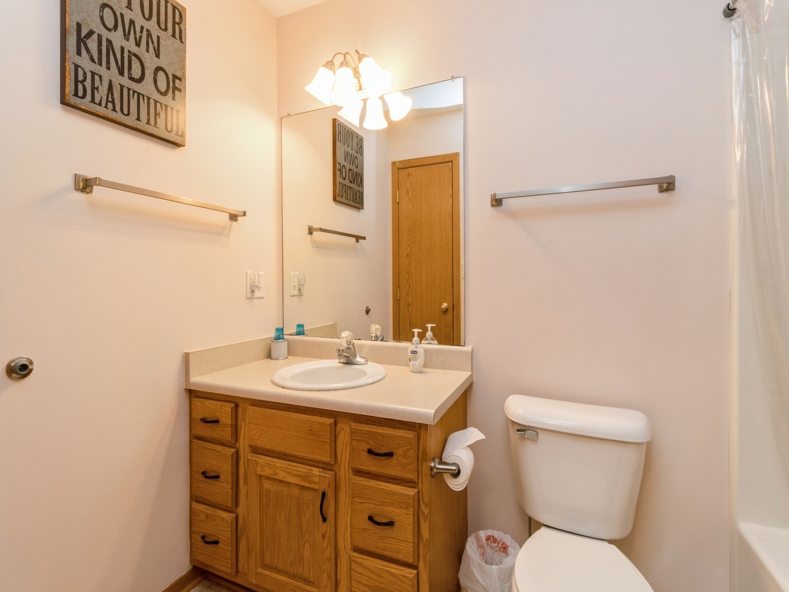 953 Robin Circle, Altoona, Iowa image 4