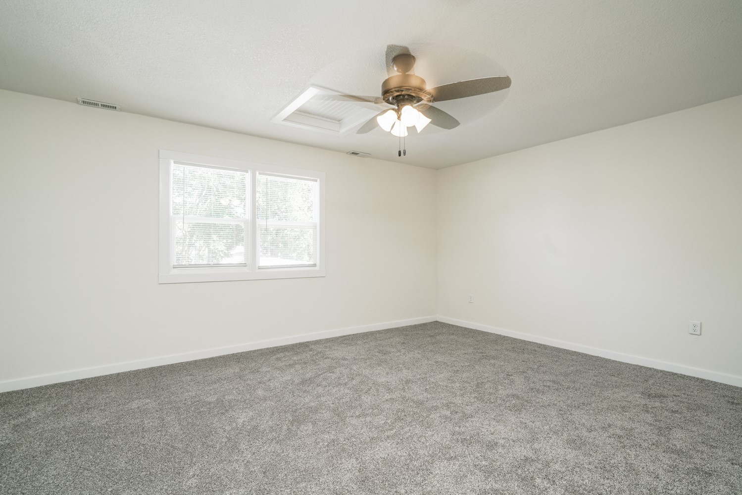 1313 E 26th Street, Des Moines, Iowa image 14