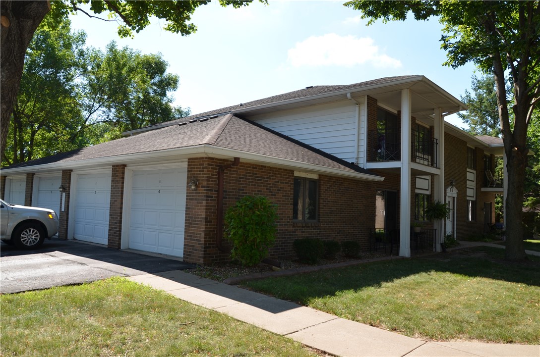 1100 49th Street #3, West Des Moines, Iowa image 3