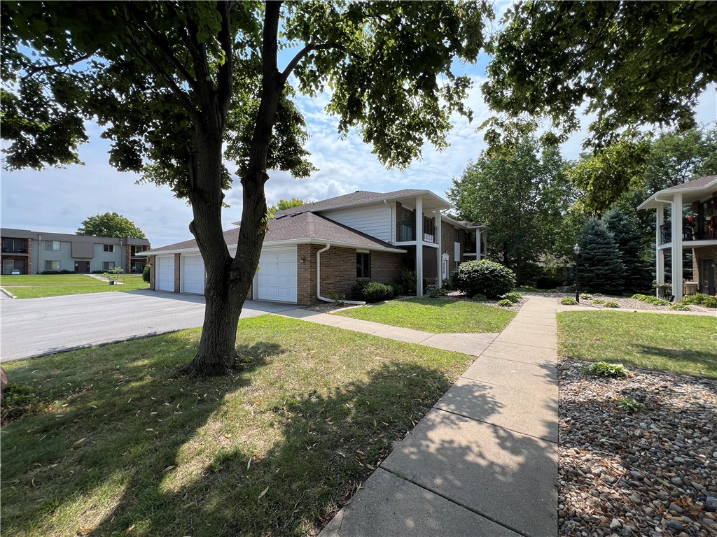 1100 49th Street #3, West Des Moines, Iowa image 1