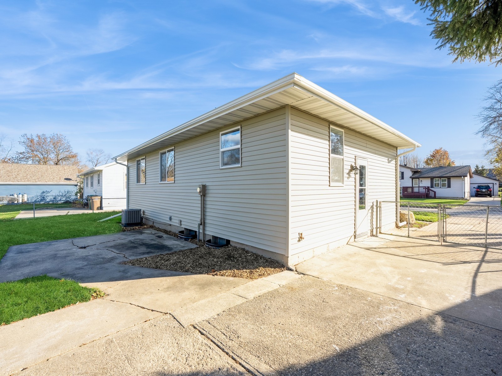 115 15th Street, Altoona, Iowa image 18