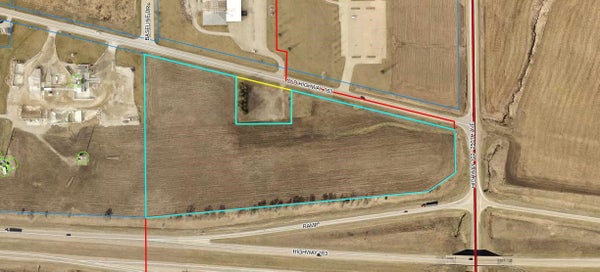 2484 OLD HIGHWAY 163, PELLA, IA 50219 - Image bcd366b2c0caaaf47058196bc0c26a72/3816744154