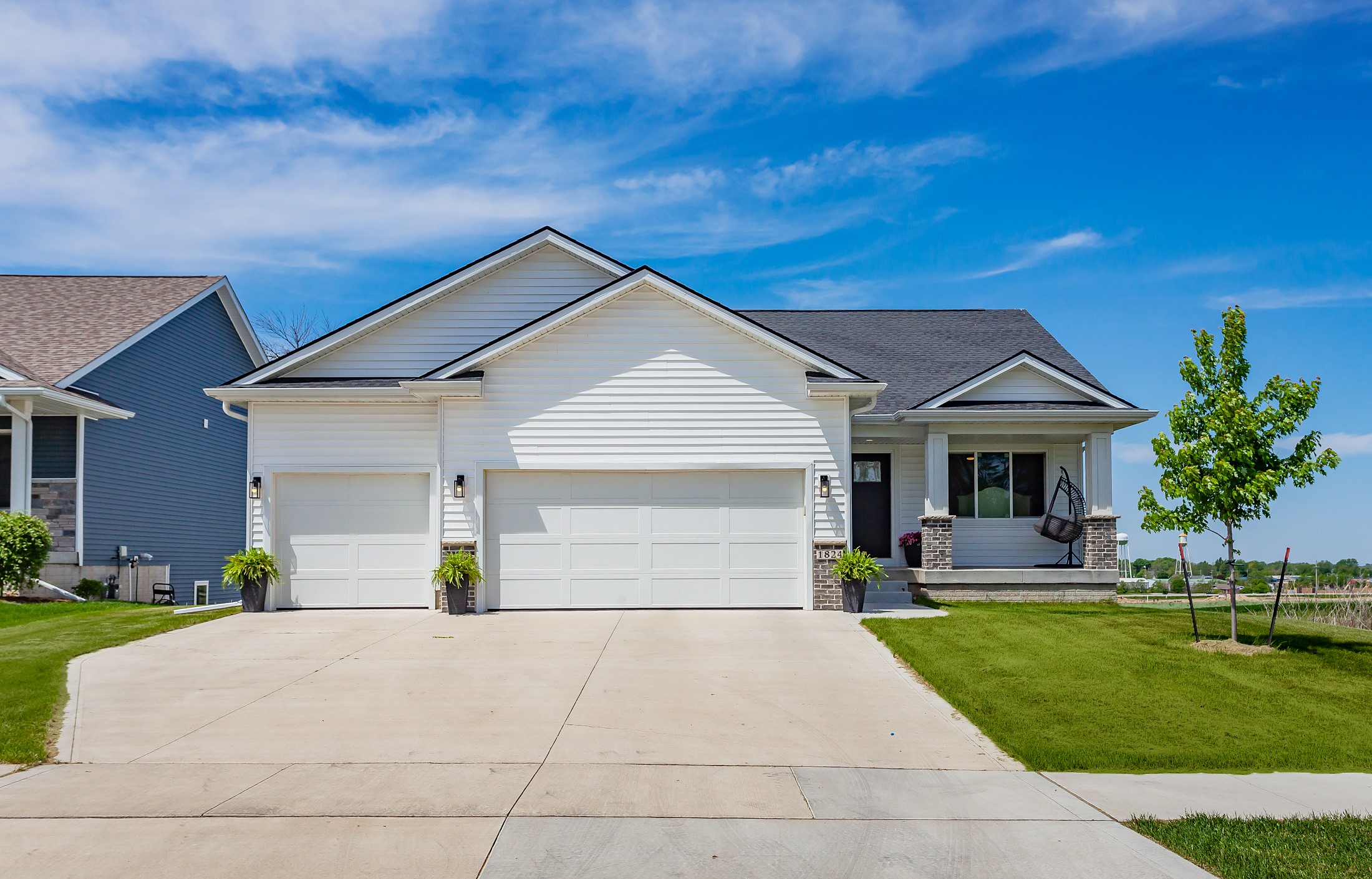 1824 Crabapple Lane, Granger, Iowa image 1