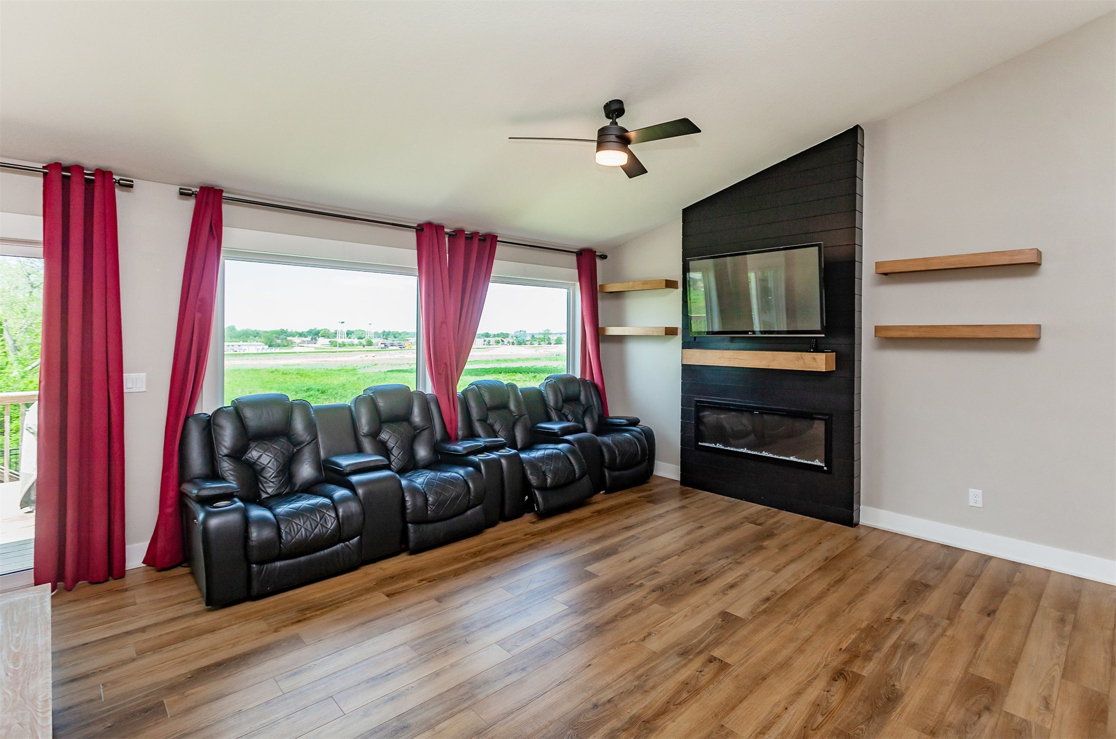 1824 Crabapple Lane, Granger, Iowa image 4