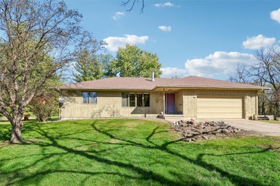 25349 288th Trail Adel IA 50003