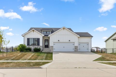Apartment For Sale - 1045 Spruce Street<br/> Waukee, IA 50263