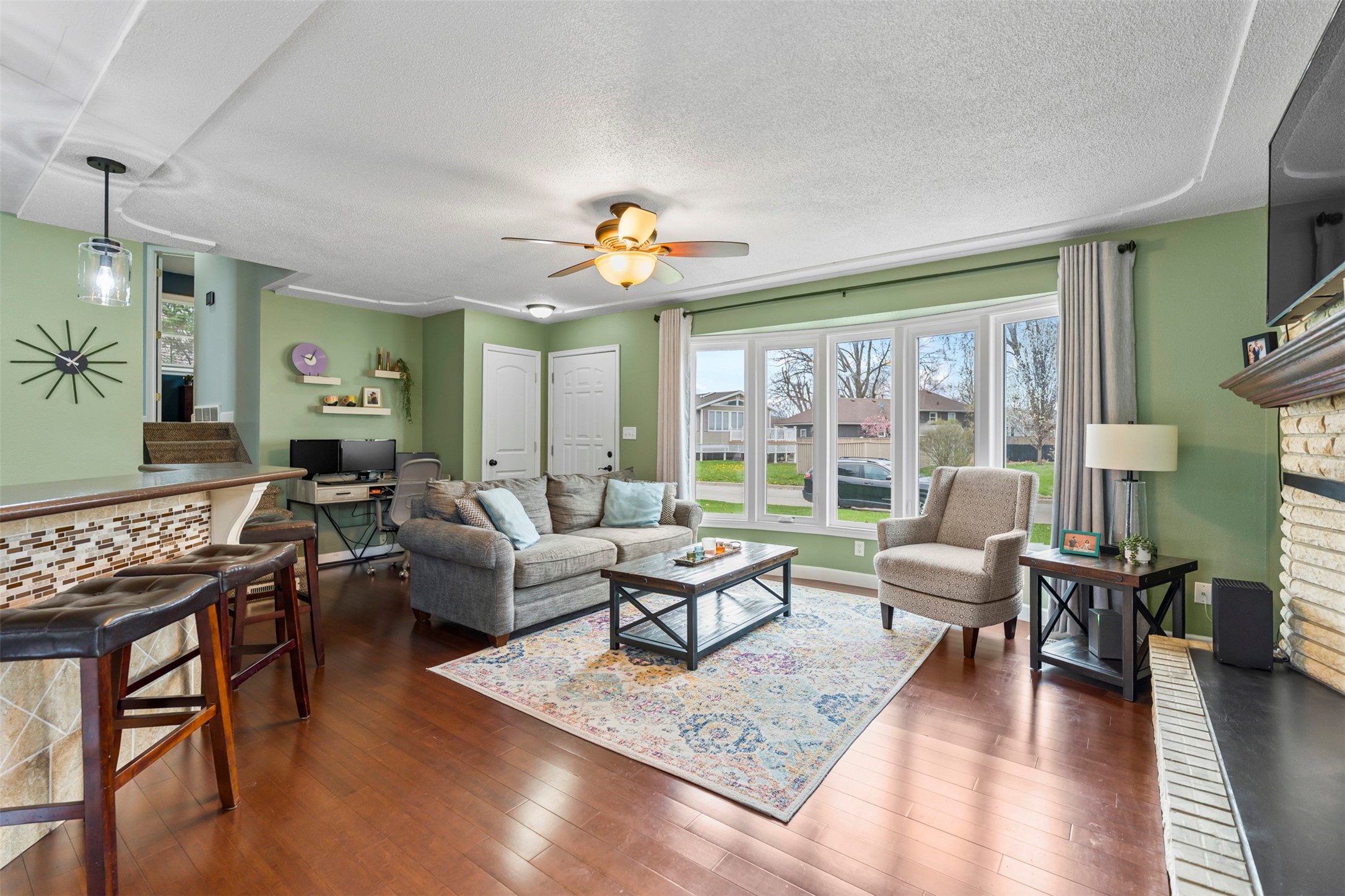 1305 S 12th Avenue E