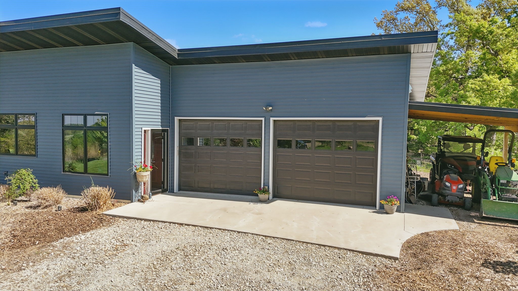 2381 Carver Road, Winterset, Iowa image 3