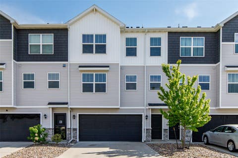 Condo For Sale - 155 NE 25th Lane<br/> Ankeny, IA 50021