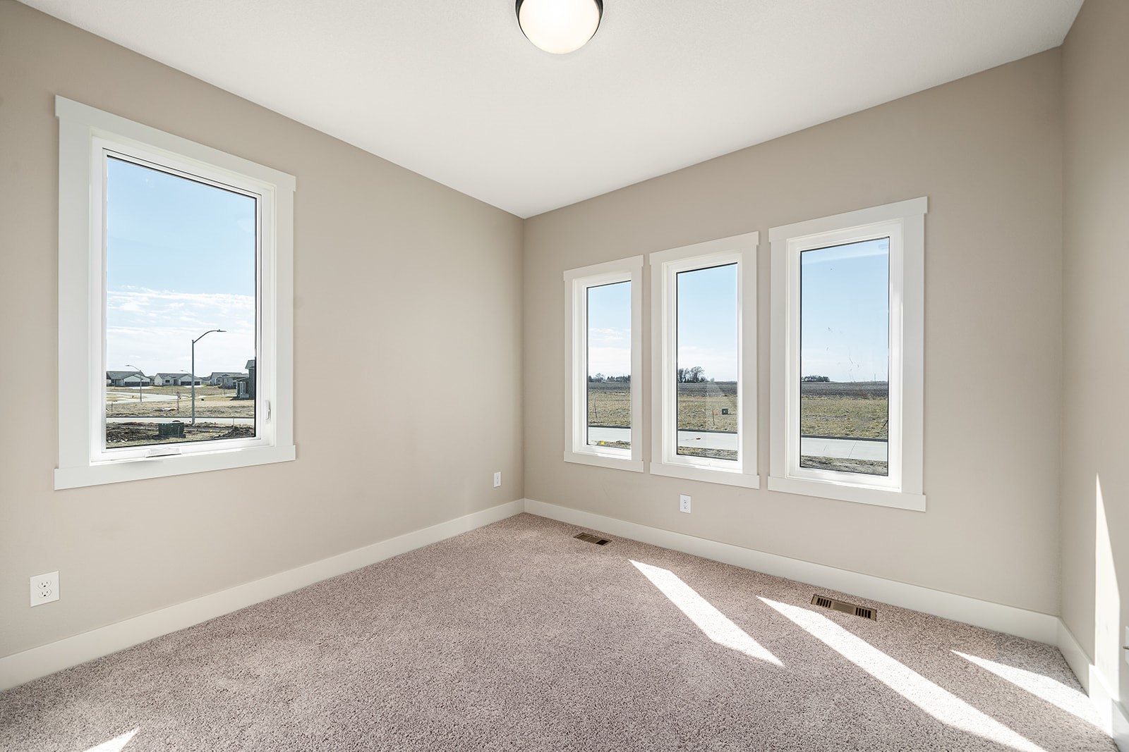 4645 180th Street, Urbandale, Iowa image 17