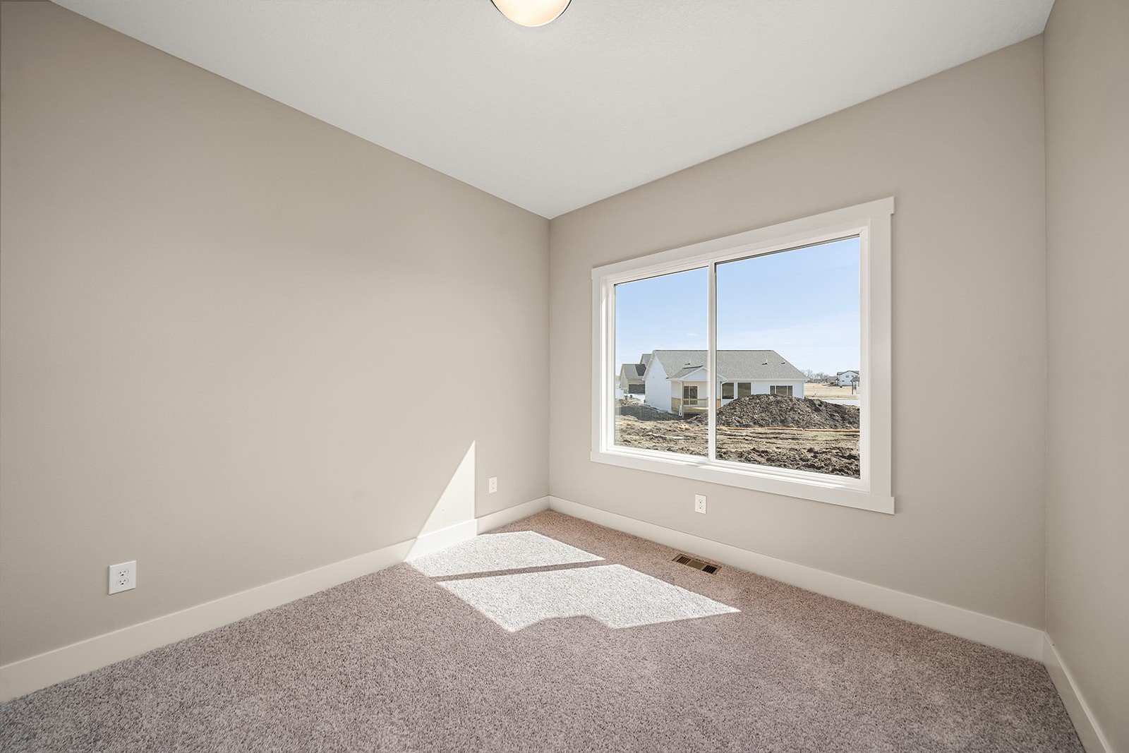 4645 180th Street, Urbandale, Iowa image 18