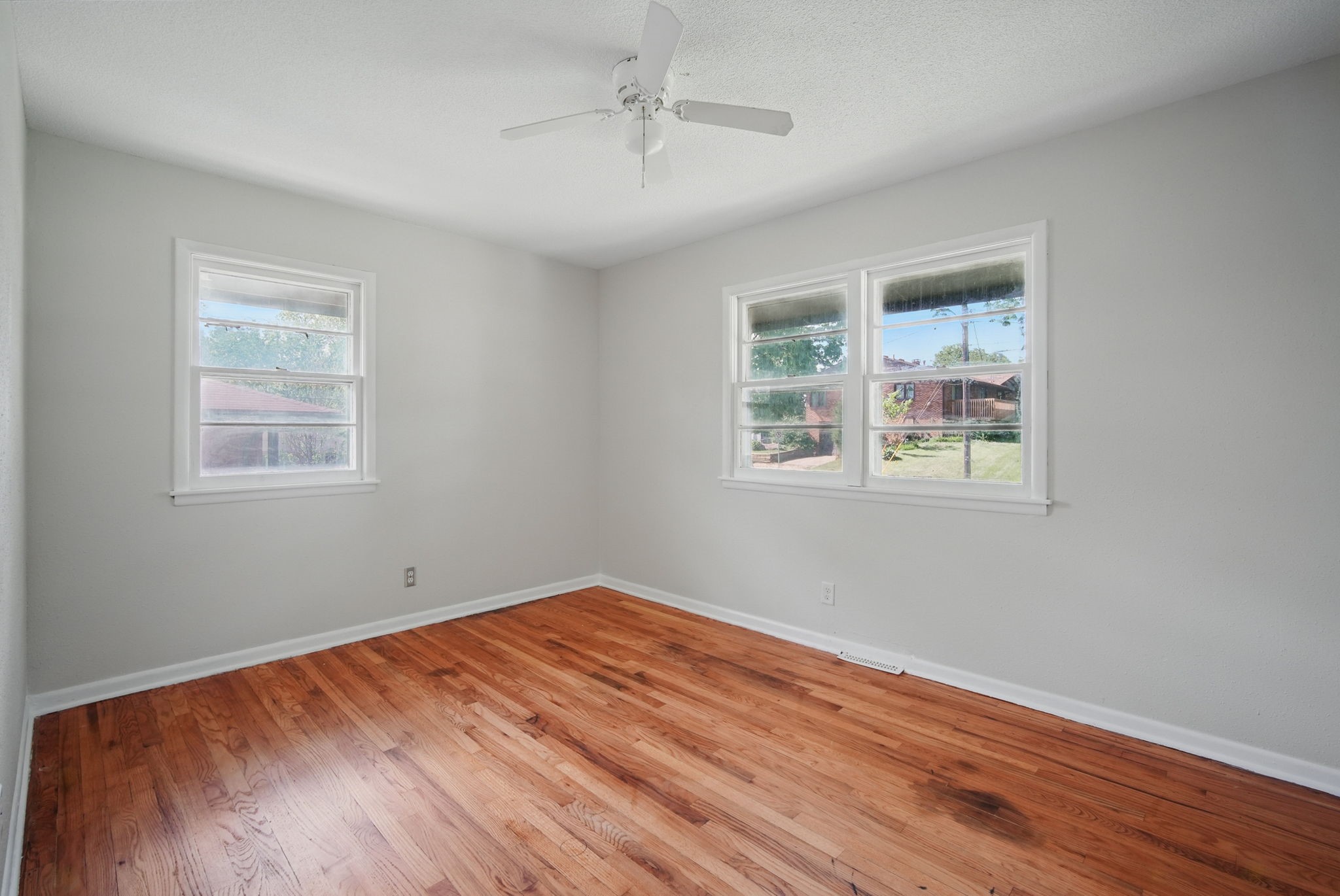 2407 E Tiffin Avenue, Des Moines, Iowa image 13