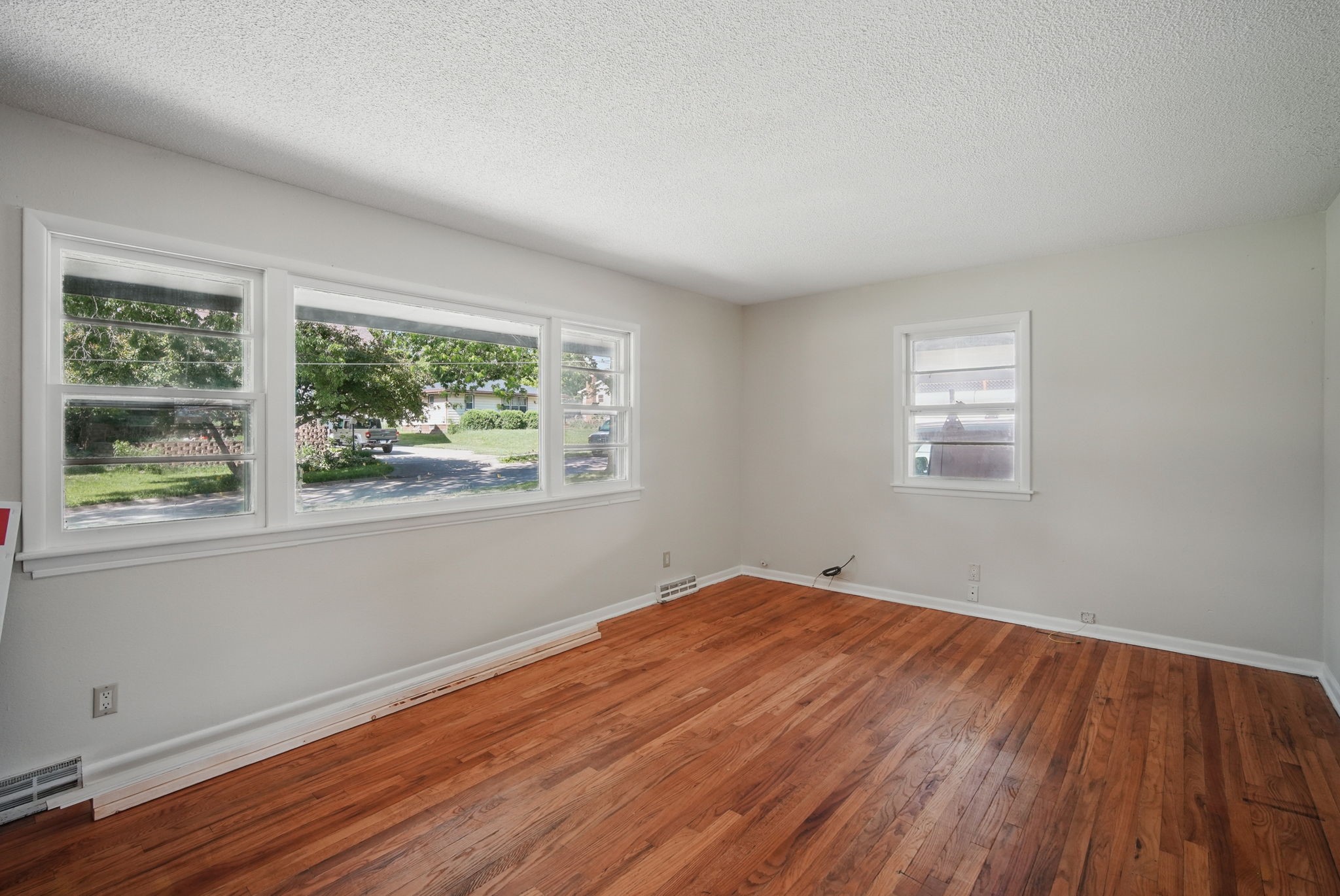 2407 E Tiffin Avenue, Des Moines, Iowa image 5
