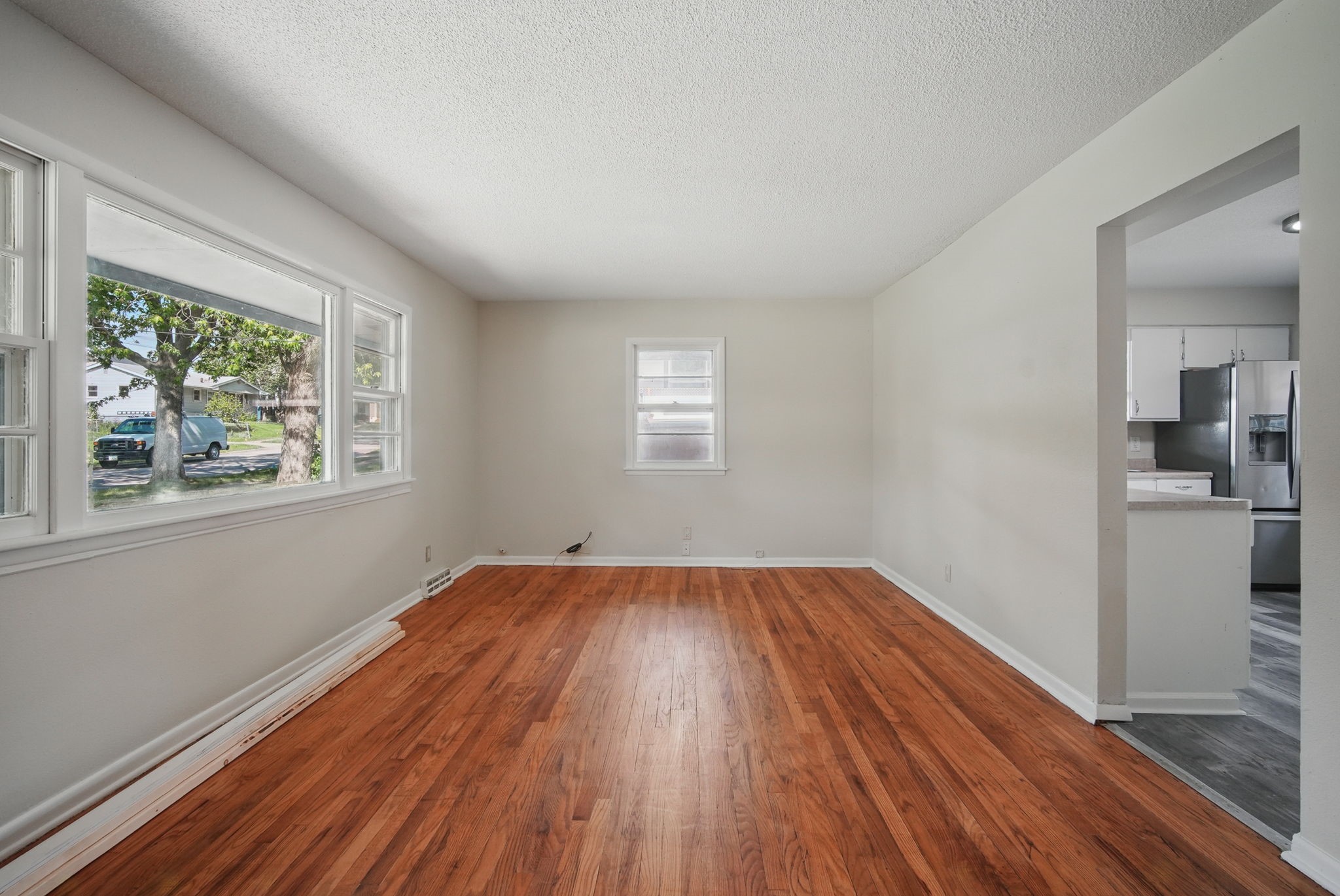 2407 E Tiffin Avenue, Des Moines, Iowa image 4