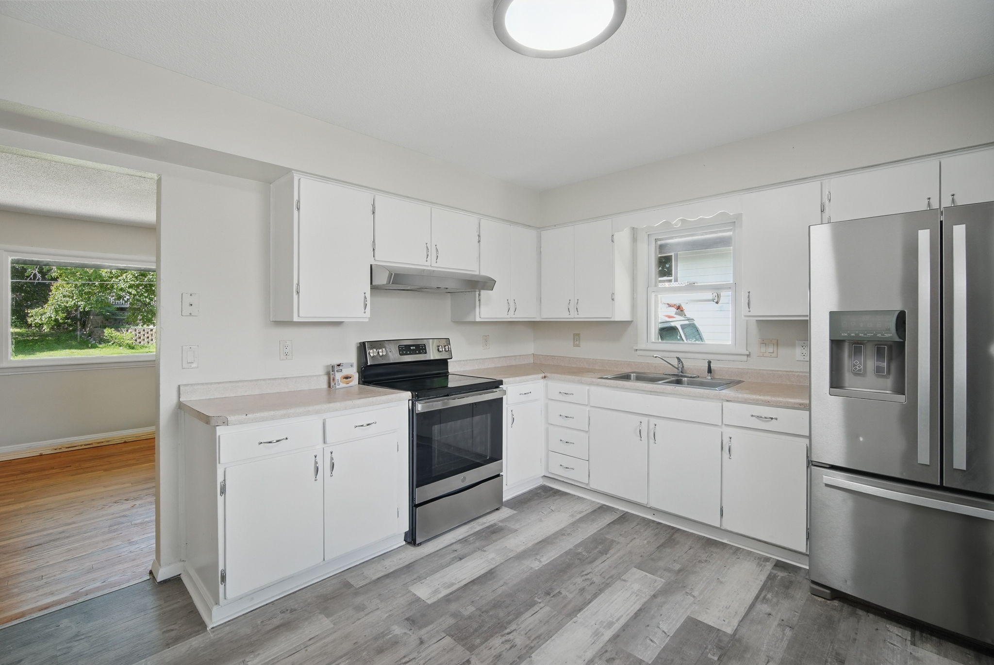 2407 E Tiffin Avenue, Des Moines, Iowa image 11