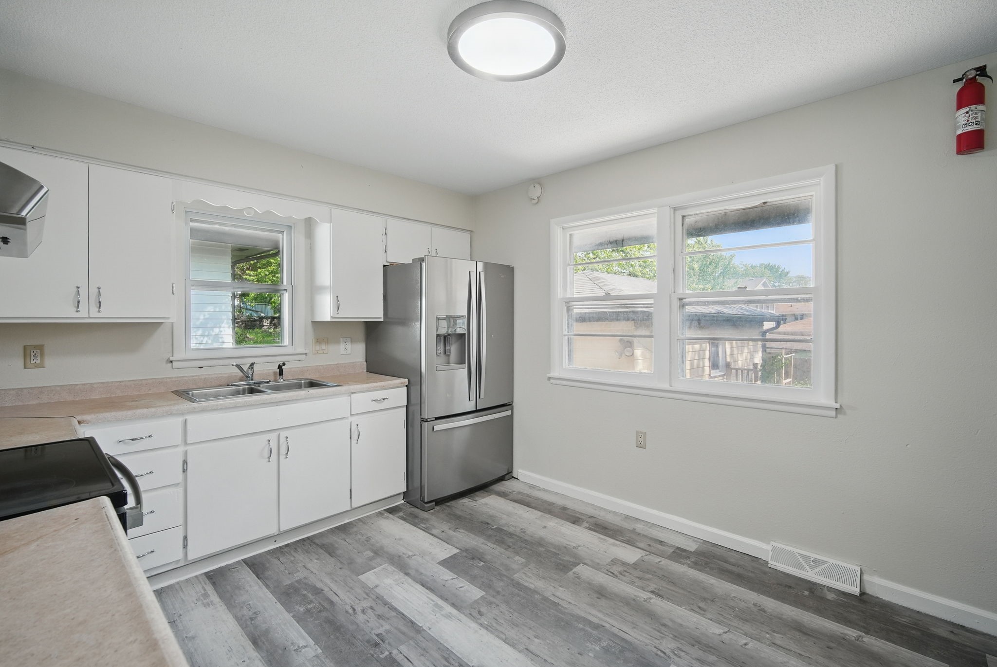 2407 E Tiffin Avenue, Des Moines, Iowa image 10