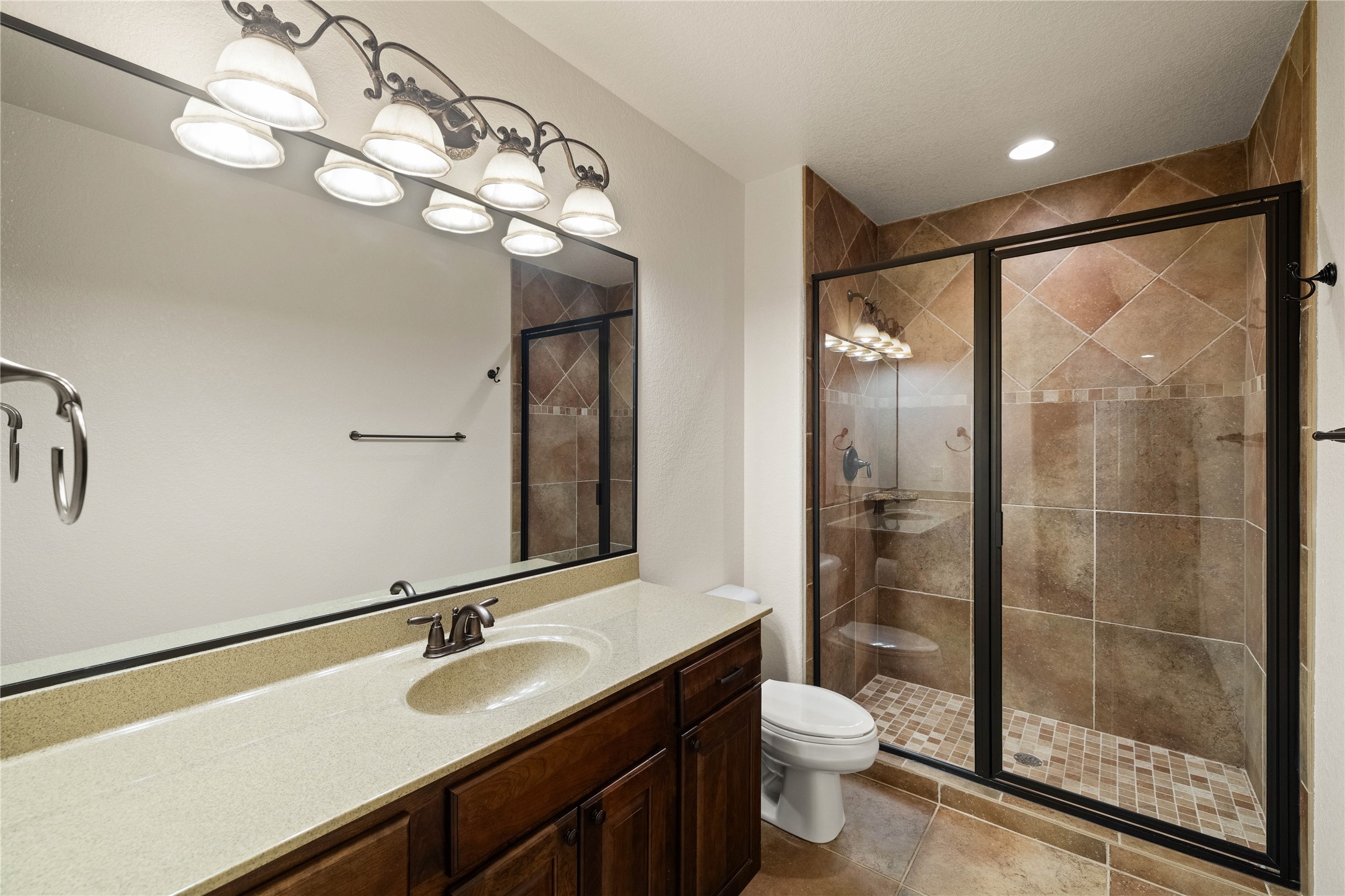 Ankeny, Iowa, 50021, United States, 5 Bedrooms Bedrooms, ,4 BathroomsBathrooms,Residential,Active,2023398