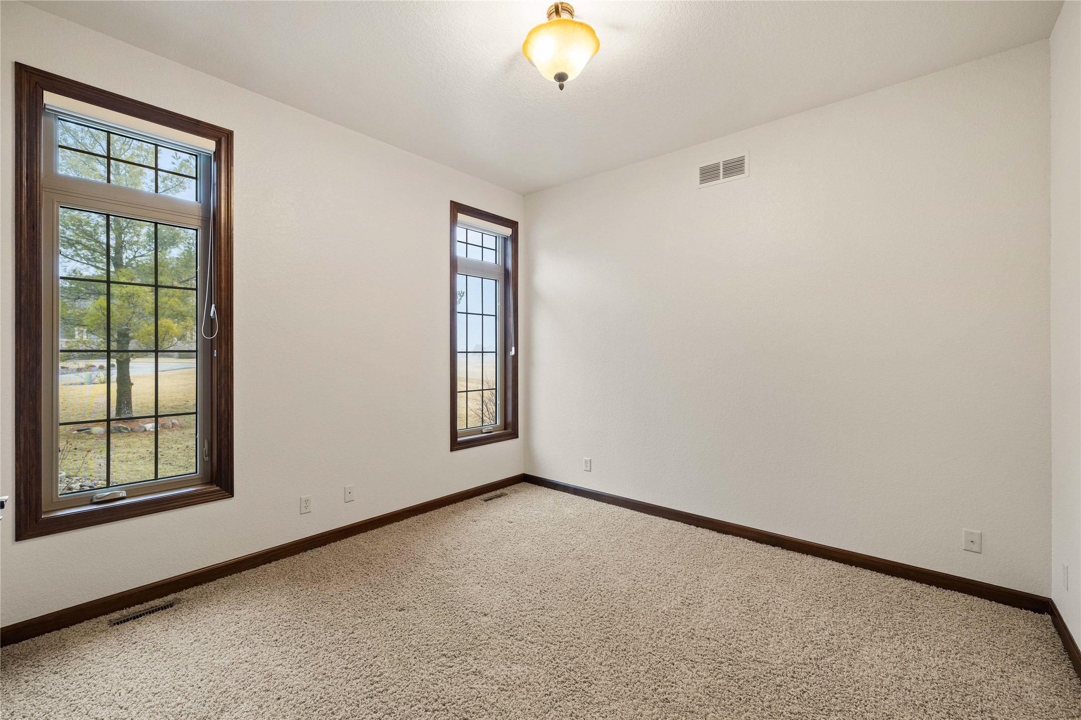 Ankeny, Iowa, 50021, United States, 5 Bedrooms Bedrooms, ,4 BathroomsBathrooms,Residential,Active,2023398