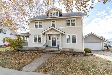 Homes For Sale - 310 W Washington Street<br/> Winterset, IA 50273